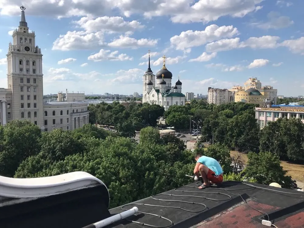 Обогрев кровли здания